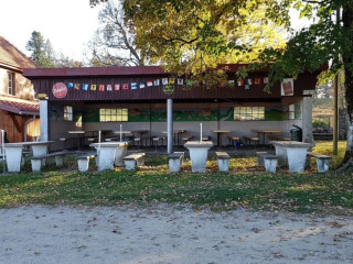 restaurant image
