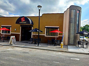 restaurant image