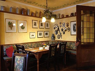 restaurant image