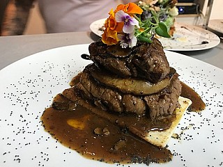 restaurant image