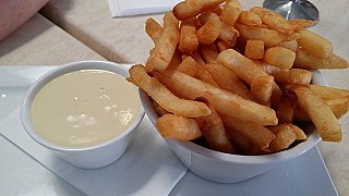 restaurant image