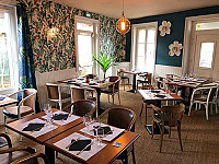 restaurant image