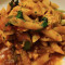 Fān Jiā Suàn Là Xiāng Miàn/Tomato Sauce Aglio Olio (Spicy Garlic)