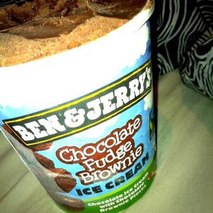 Ben Jerry's Chokolade Fudge Brownie Is 100Ml Ben Jerry's Chokolade Fudge Brownie Is 100Ml