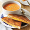 Halv Sandwich Og Suppe